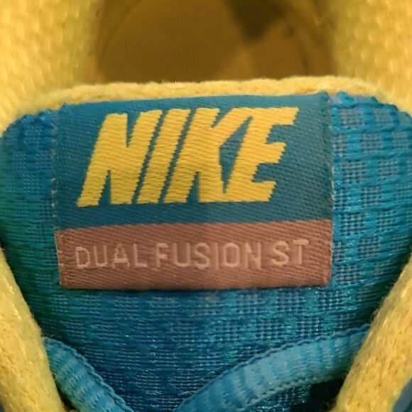 Nike Duel Fushion Running Athletic Sneakers with Mesh Upper Womens Sz 8 - Picture 2 of 8